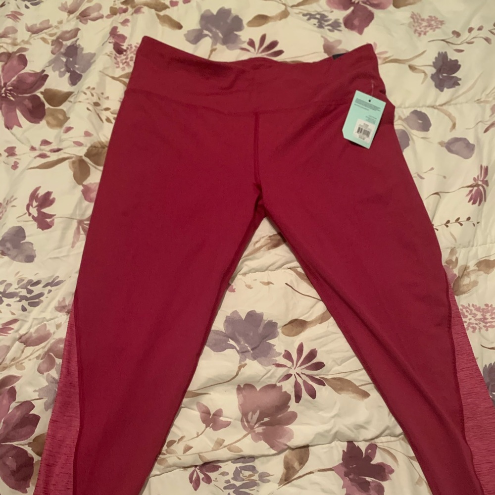 DSG Magenta  w/tag phone slide in waist band size